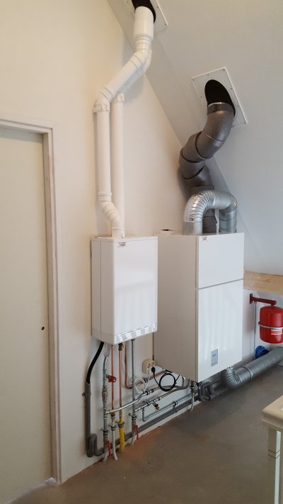 Intergas cv-ketel met Inventum Ecolution ventilatiewarmtepomp.